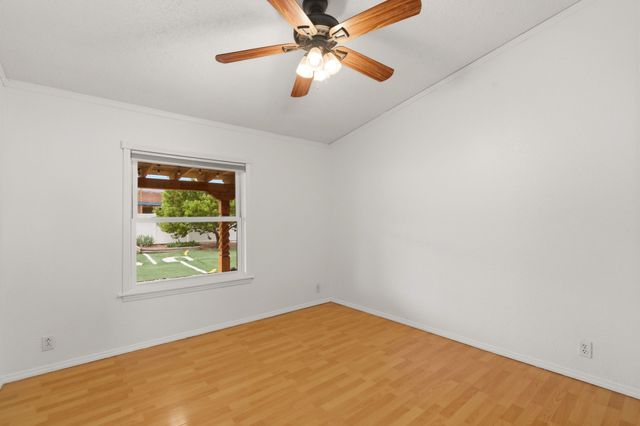 1995 Calle Cristo, Santa Fe, NM 87507