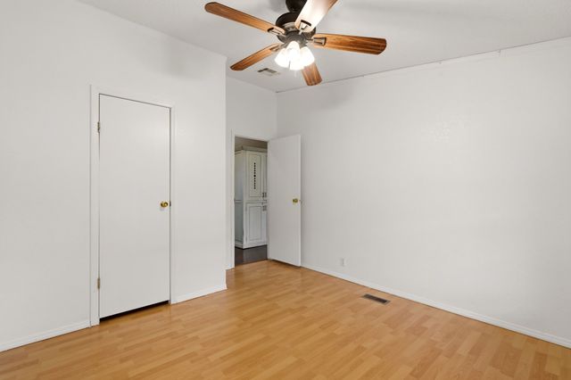 1995 Calle Cristo, Santa Fe, NM 87507