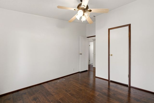 1995 Calle Cristo, Santa Fe, NM 87507
