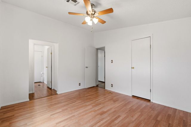 1995 Calle Cristo, Santa Fe, NM 87507