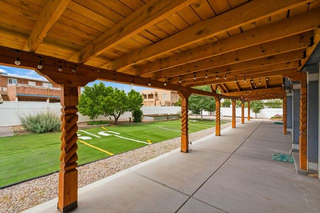 1995 Calle Cristo, Santa Fe, NM 87507