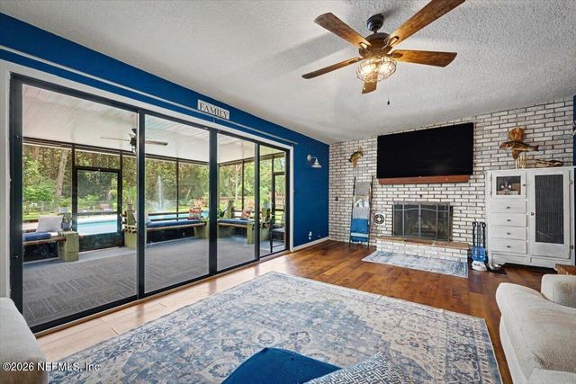 7126 SANS SOUCI Road, Jacksonville, FL 32216