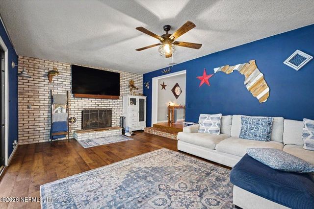 7126 SANS SOUCI Road, Jacksonville, FL 32216
