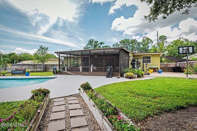 7126 SANS SOUCI Road, Jacksonville, FL 32216