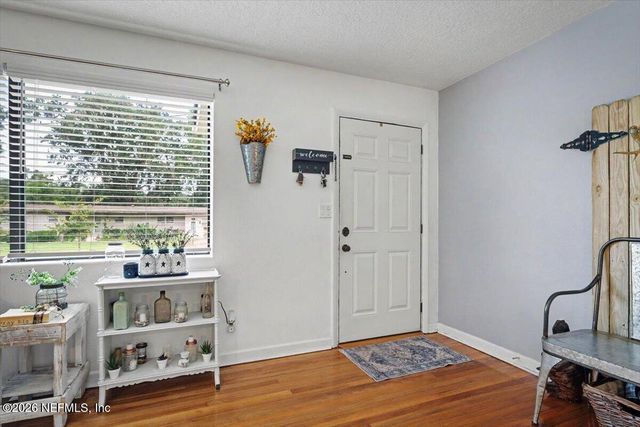 7126 SANS SOUCI Road, Jacksonville, FL 32216