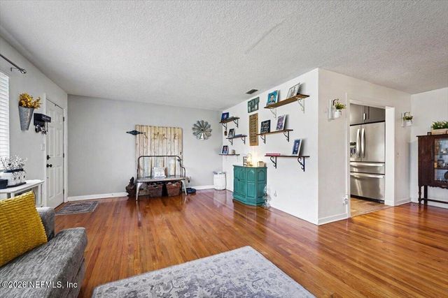 7126 SANS SOUCI Road, Jacksonville, FL 32216