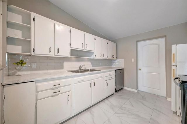 6607 GEORGIA AVENUE, Bradenton, FL 34207