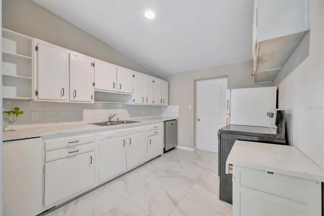 6607 GEORGIA AVENUE, Bradenton, FL 34207