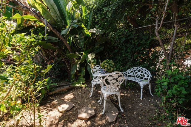 947 N Vendome Street, Los Angeles, CA 90026
