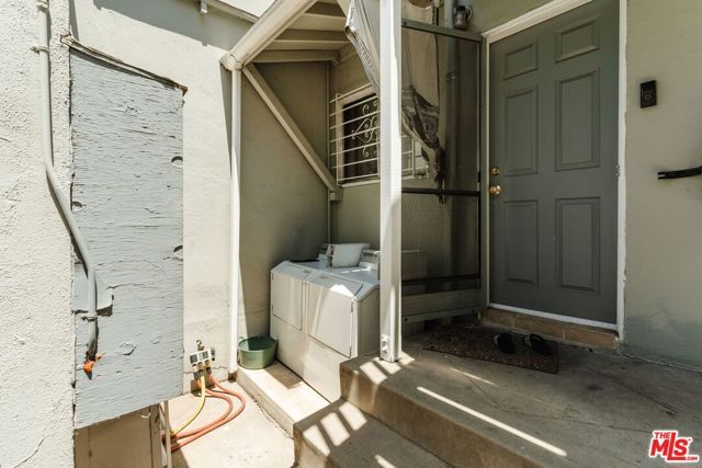947 N Vendome Street, Los Angeles, CA 90026