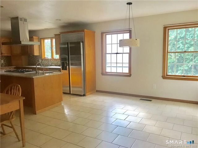 24 Cassidy Park, Greenwich, CT 06830