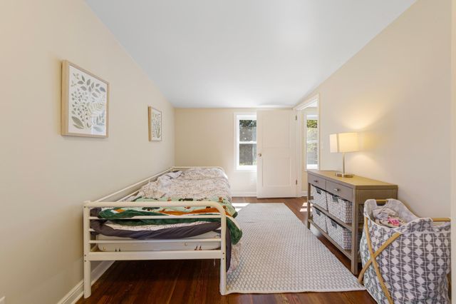830 Mcknight Road N, Maplewood, MN 55119