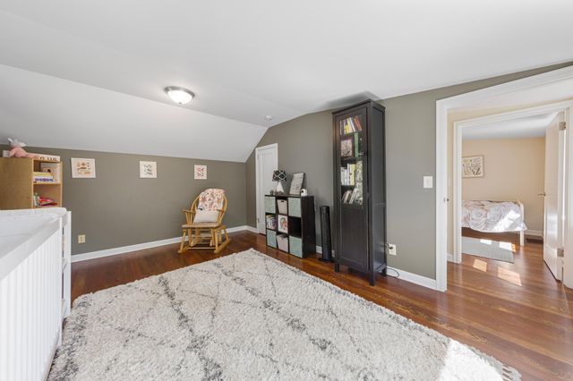 830 Mcknight Road N, Maplewood, MN 55119
