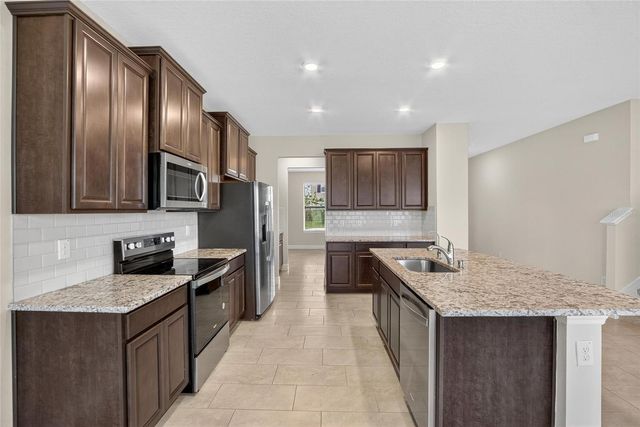 2546 WARREN ACRES BOULEVARD, Wesley Chapel, FL 33543