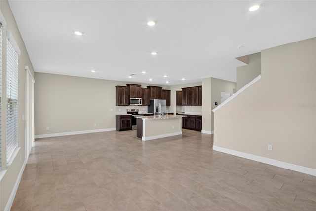2546 WARREN ACRES BOULEVARD, Wesley Chapel, FL 33543