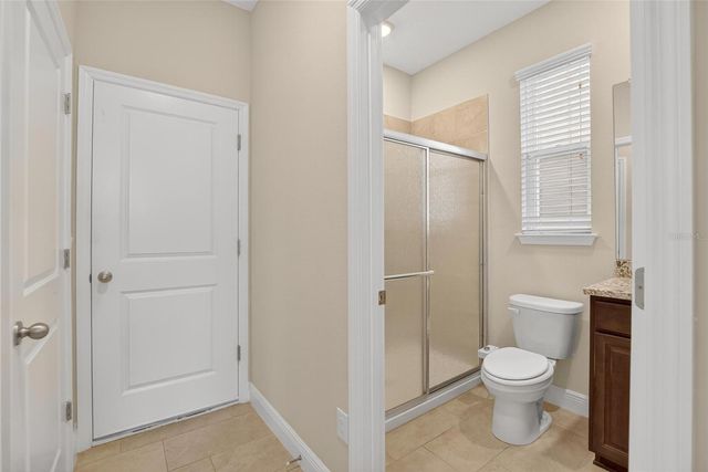 2546 WARREN ACRES BOULEVARD, Wesley Chapel, FL 33543