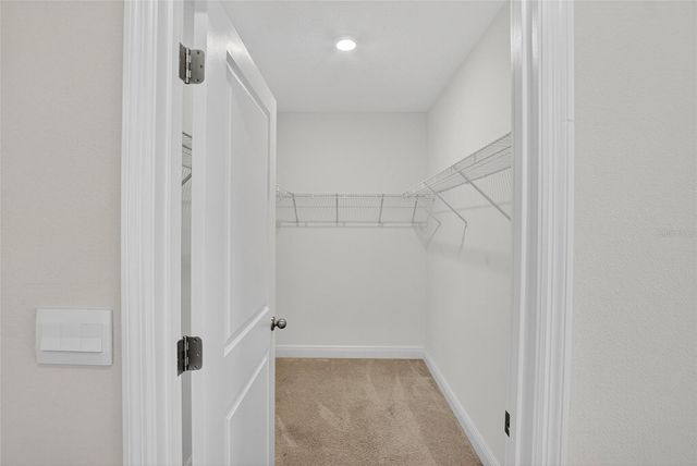 2546 WARREN ACRES BOULEVARD, Wesley Chapel, FL 33543