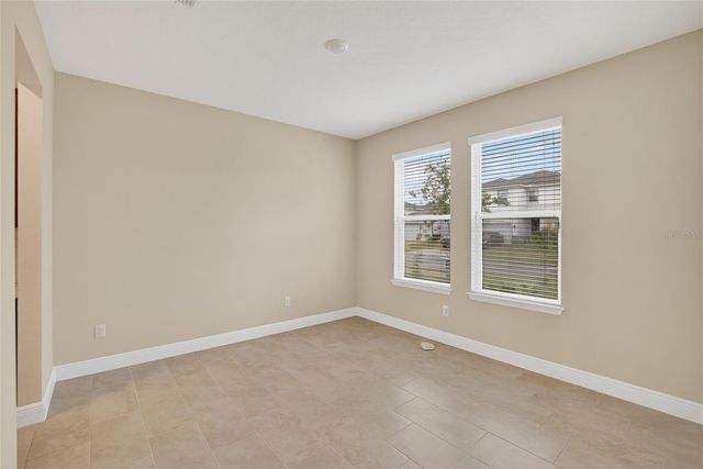 2546 WARREN ACRES BOULEVARD, Wesley Chapel, FL 33543