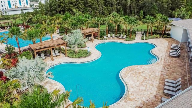 2546 WARREN ACRES BOULEVARD, Wesley Chapel, FL 33543