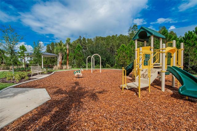 2546 WARREN ACRES BOULEVARD, Wesley Chapel, FL 33543
