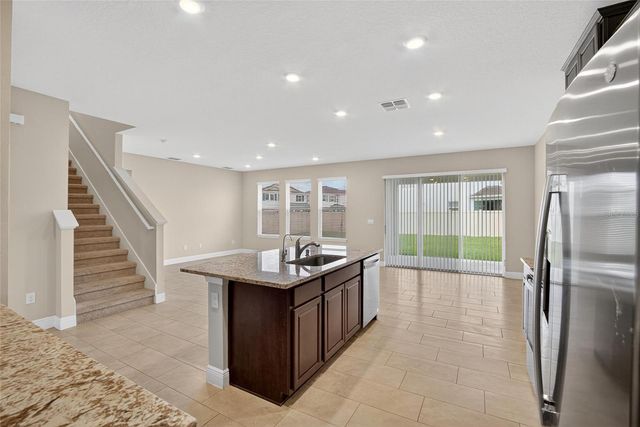 2546 WARREN ACRES BOULEVARD, Wesley Chapel, FL 33543