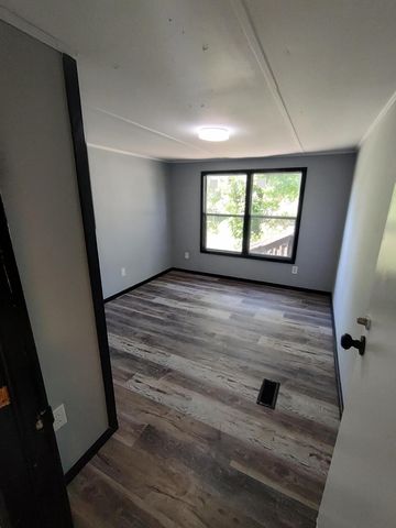 105 Pineview Lane, Carlisle, KY 40311