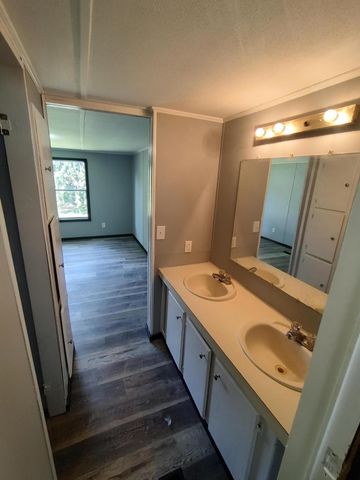 105 Pineview Lane, Carlisle, KY 40311