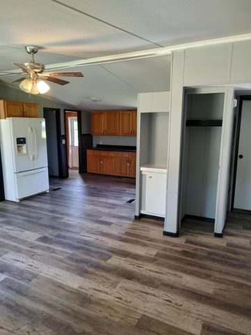 105 Pineview Lane, Carlisle, KY 40311