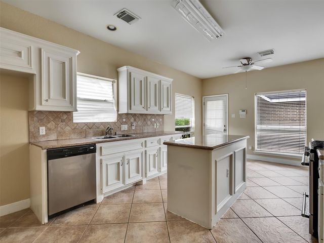 1803 Ripple Creek Drive, Rosenberg, TX 77471