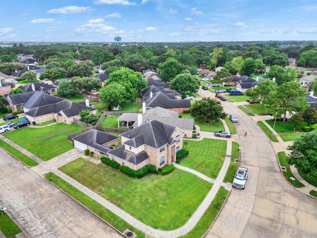 1803 Ripple Creek Drive, Rosenberg, TX 77471
