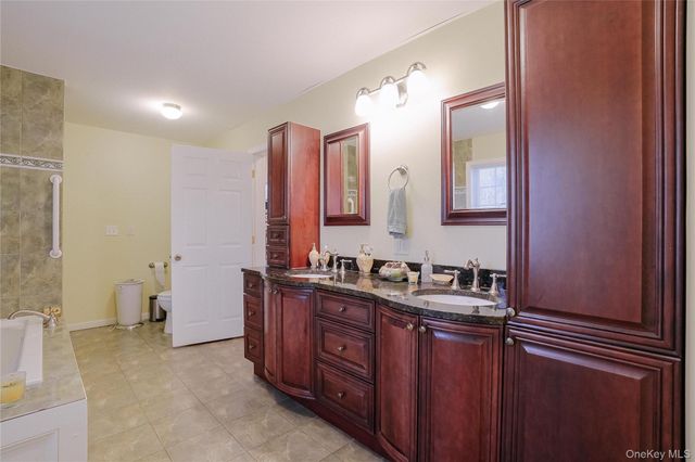 13 Edna Drive, Hyde Park, NY 12538