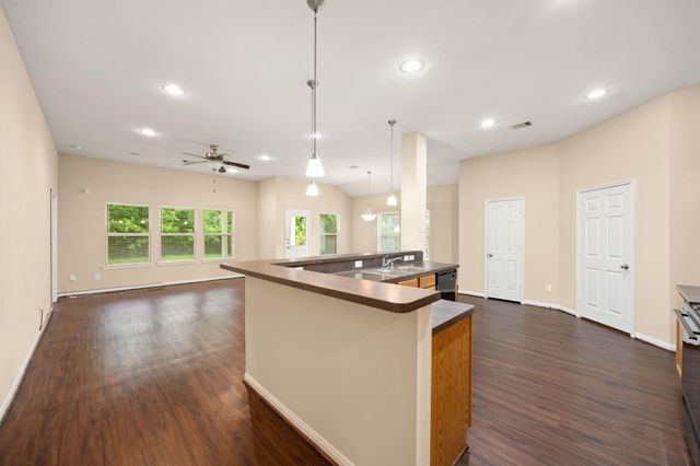 5601 Howell Street, Houston, TX 77032