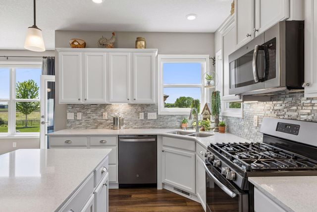 9789 Glacial Valley Bay, Woodbury, MN 55129