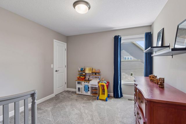 9789 Glacial Valley Bay, Woodbury, MN 55129