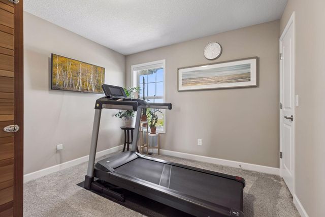9789 Glacial Valley Bay, Woodbury, MN 55129