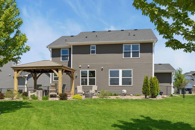 9789 Glacial Valley Bay, Woodbury, MN 55129