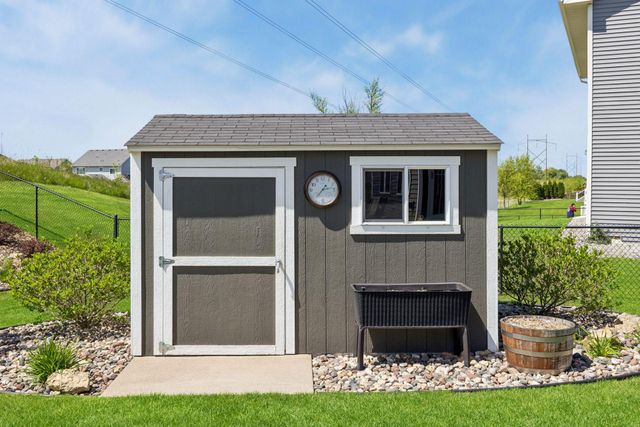 9789 Glacial Valley Bay, Woodbury, MN 55129