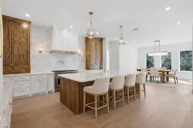 7002 Bowie Court, Montgomery, TX 77316