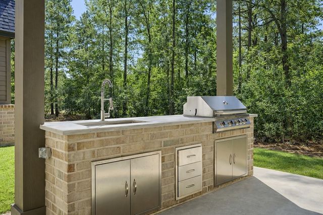 7002 Bowie Court, Montgomery, TX 77316