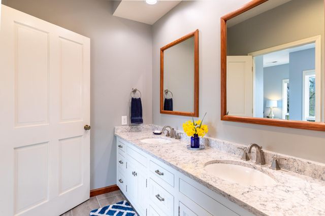 23848 Springwood Way, Millville, CA 96062