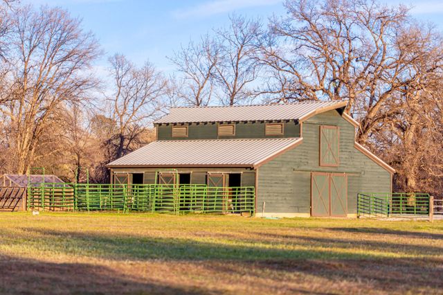 23848 Springwood Way, Millville, CA 96062