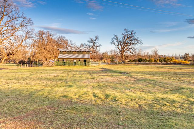 23848 Springwood Way, Millville, CA 96062