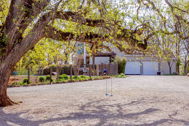 23848 Springwood Way, Millville, CA 96062