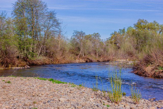 23848 Springwood Way, Millville, CA 96062