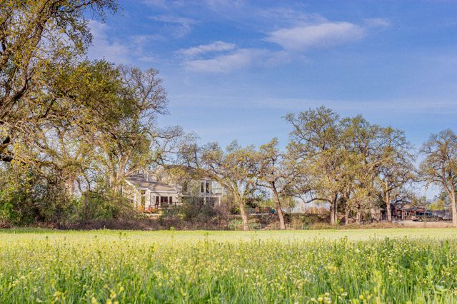 23848 Springwood Way, Millville, CA 96062