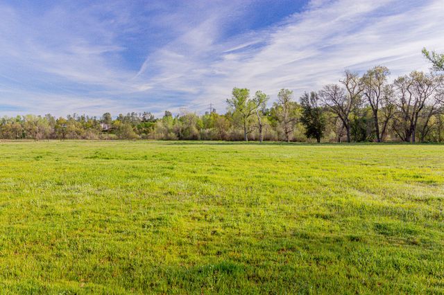 23848 Springwood Way, Millville, CA 96062
