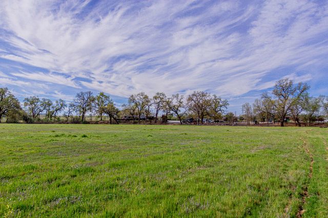 23848 Springwood Way, Millville, CA 96062