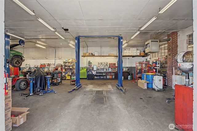 1021 N Pearl Street, Centralia, WA 98531