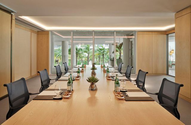 525 N Fort Lauderdale Beach Blvd 1504, Fort Lauderdale, FL 33304