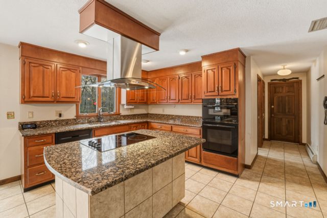 438 Chimney Sweep Hill Road, Glastonbury, CT 06033